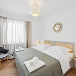Ddhomes- Firmen&monteure App - 6 Pers,balkon,zentral, Smarttv Apartment *
