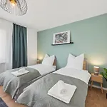 Apartment Ddhomes- Firmen&monteure App - 6 Pers,balkon,zentral, Smarttv