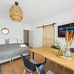 Apartment Ddhomes- Firmen&monteure App - 6 Pers,balkon,zentral, Smarttv *