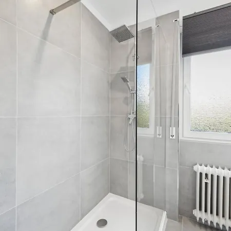 Ddhomes- Firmen&monteure App - 6 Pers,balkon,zentral, Smarttv *