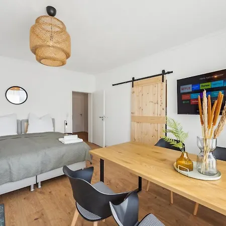 Apartment Ddhomes- Firmen&monteure App - 6 Pers,balkon,zentral, Smarttv *