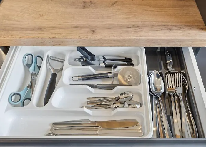 公寓 Ddhomes- Firmen & Monteure App - 6 Pers,balkon,zentral, Smarttv