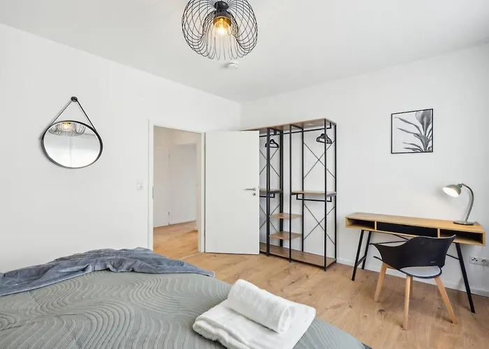 Ddhomes- Firmen & Monteure App - 6 Pers,balkon,zentral, Smarttv *